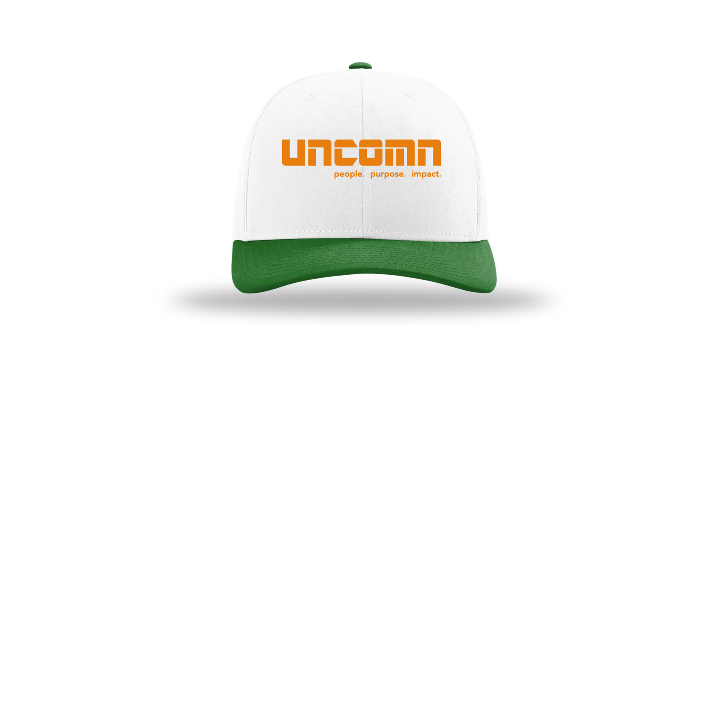 uncomn-richardson-trucker-cap-embroidery-capfront-R112-whitewhitekelly-flat-front